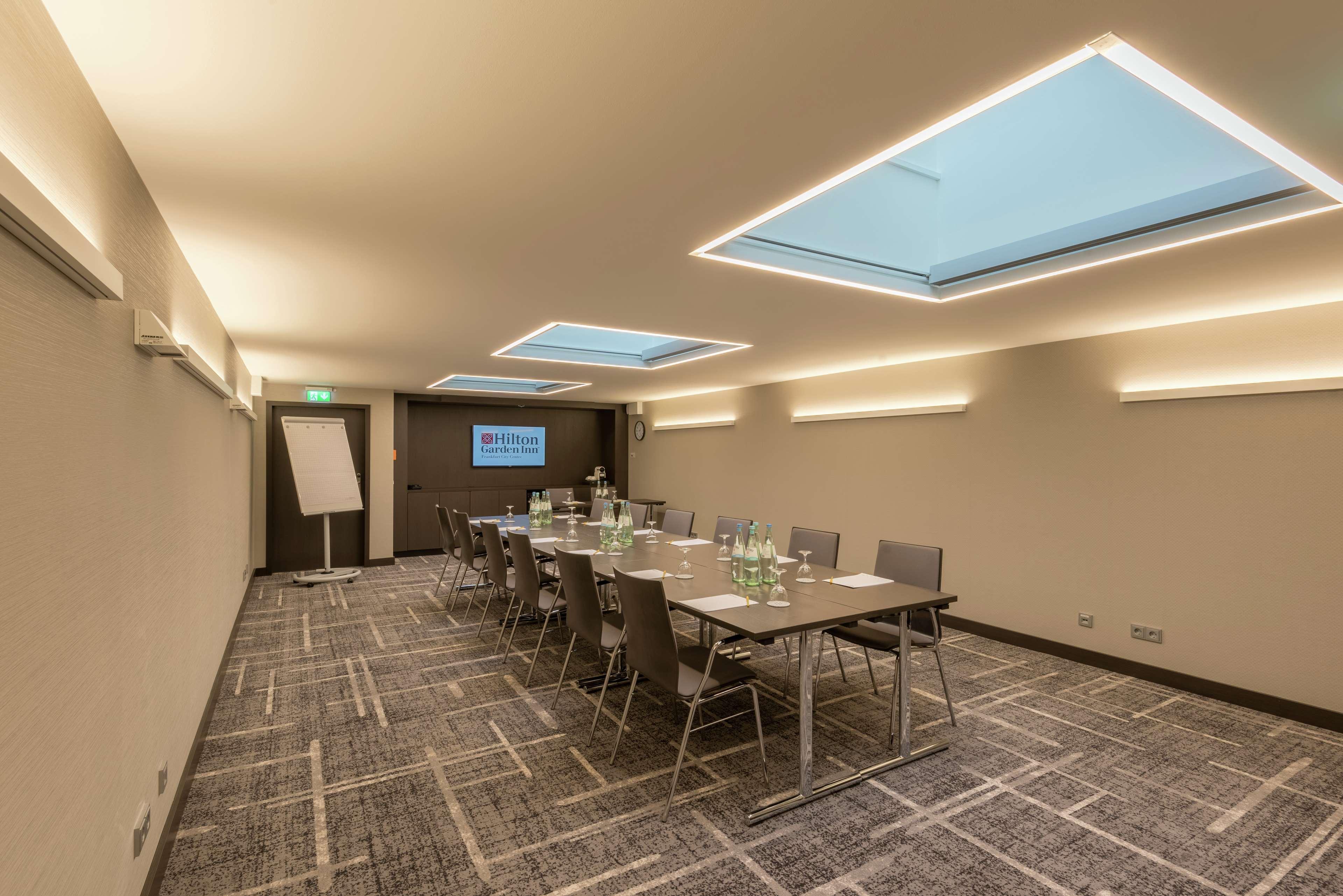 Hilton Garden Inn Frankfurt City Centre Франкфурт-на-Майне Экстерьер фото