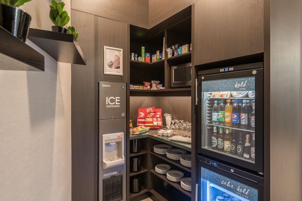 Hilton Garden Inn Frankfurt City Centre Франкфурт-на-Майне Экстерьер фото
