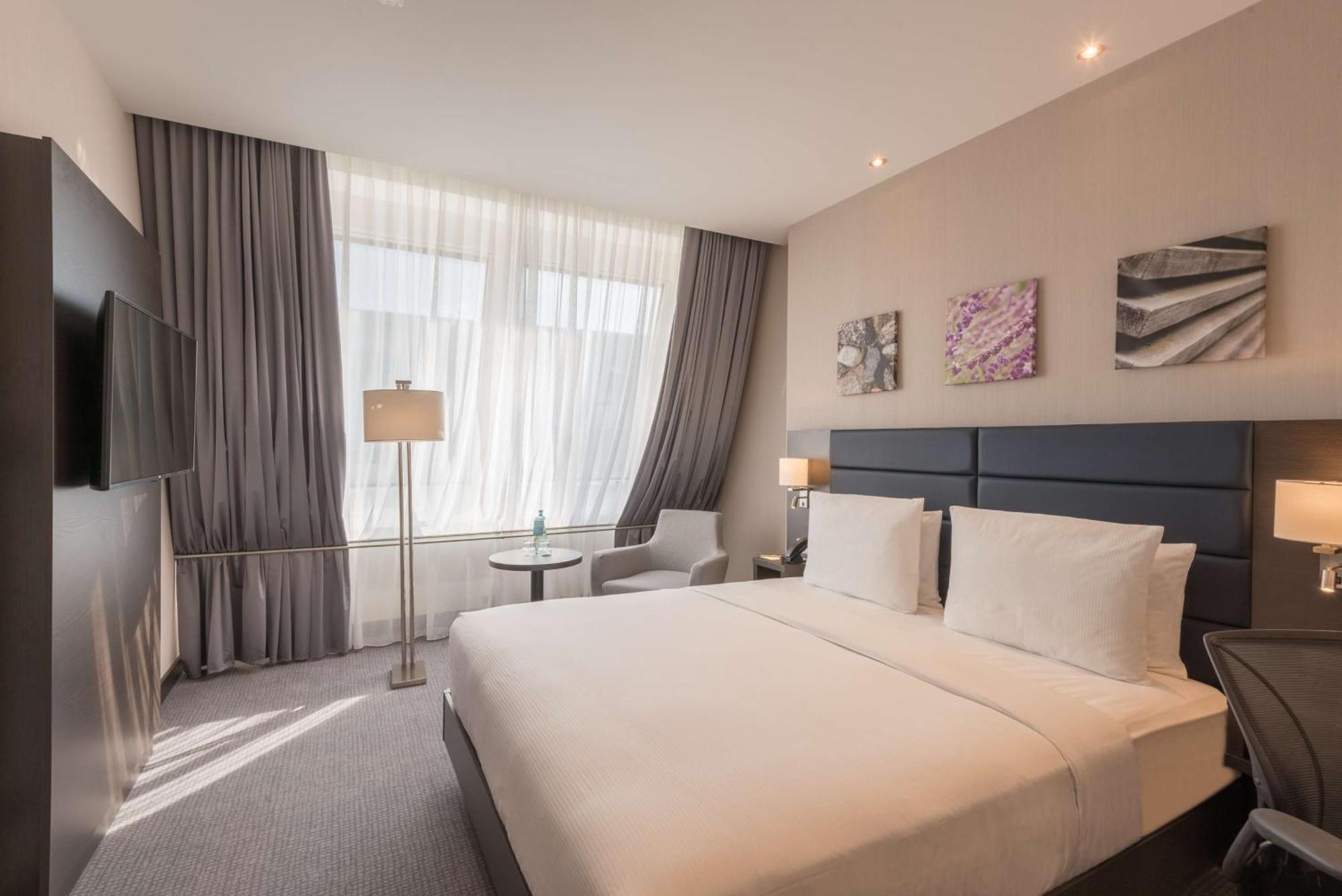 Hilton Garden Inn Frankfurt City Centre Франкфурт-на-Майне Экстерьер фото