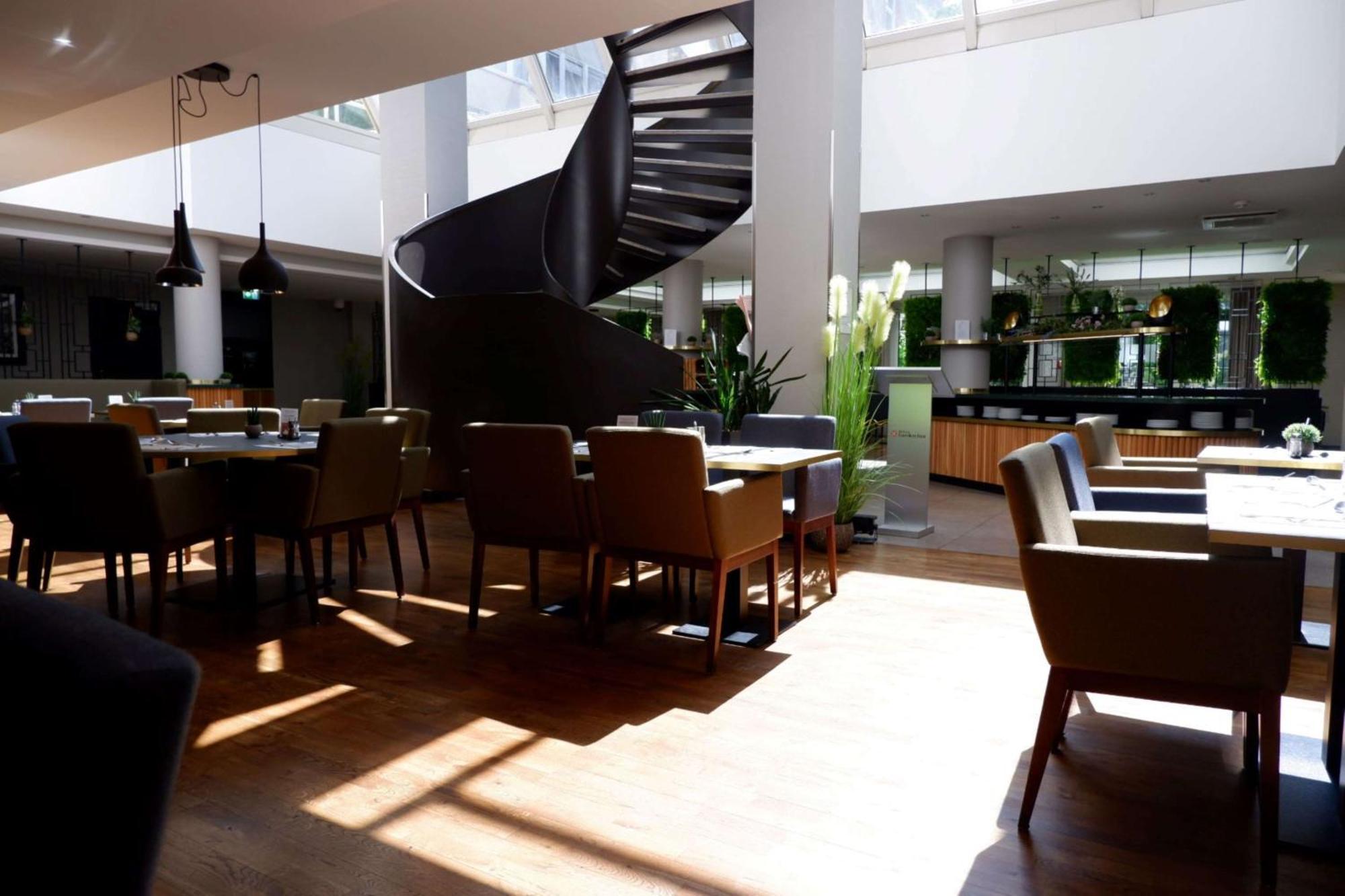 Hilton Garden Inn Frankfurt City Centre Франкфурт-на-Майне Экстерьер фото