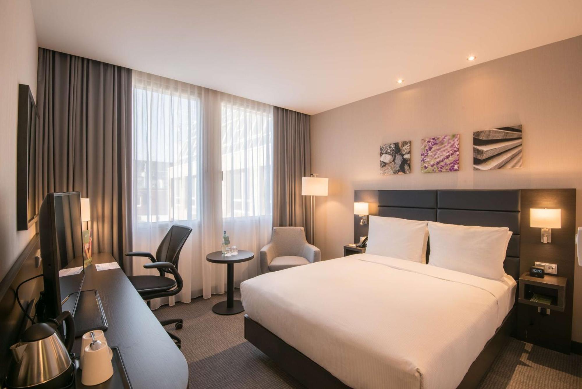 Hilton Garden Inn Frankfurt City Centre Франкфурт-на-Майне Экстерьер фото