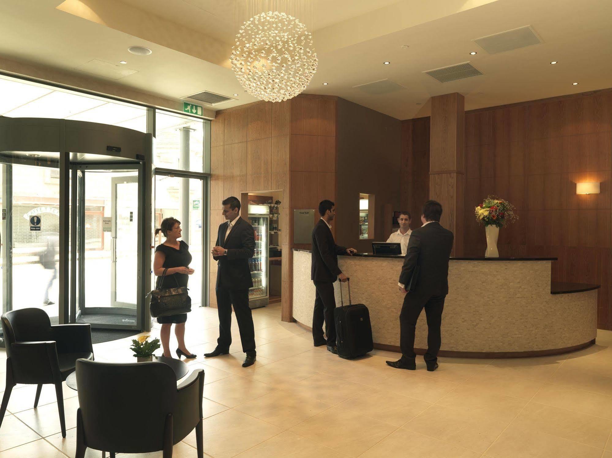 Hilton Garden Inn Frankfurt City Centre Франкфурт-на-Майне Экстерьер фото