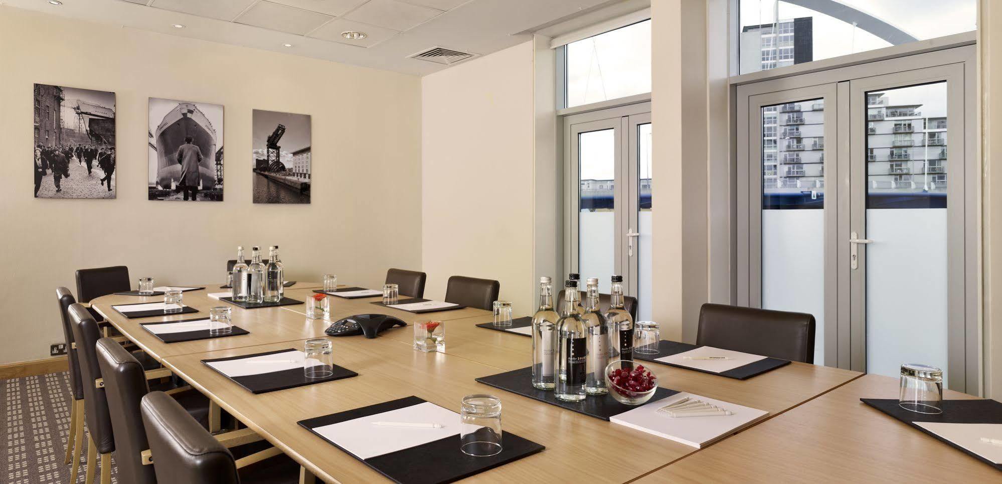 Hilton Garden Inn Frankfurt City Centre Франкфурт-на-Майне Экстерьер фото